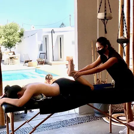 White And Grey 2 * Mykonos Town