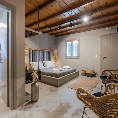 White And Grey 2 Apartment *