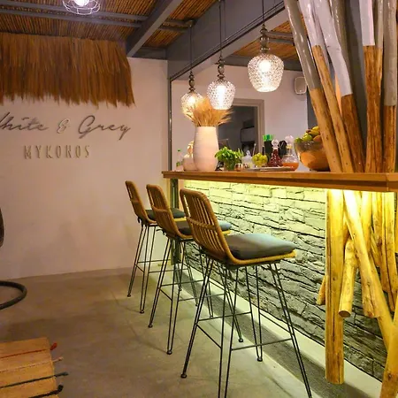 White And Grey 2 Apartment *